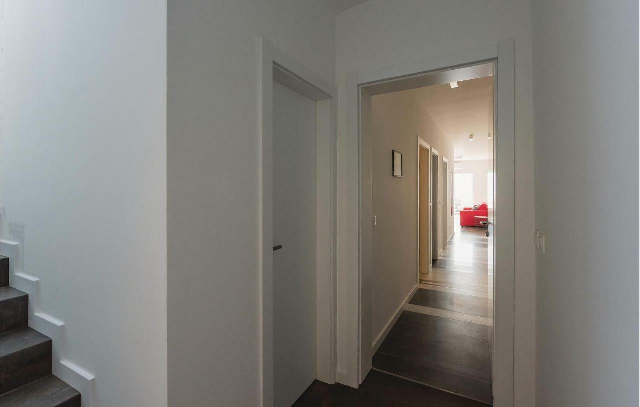 Cozy Apartment In Brodarica With Wifi Exterior photo