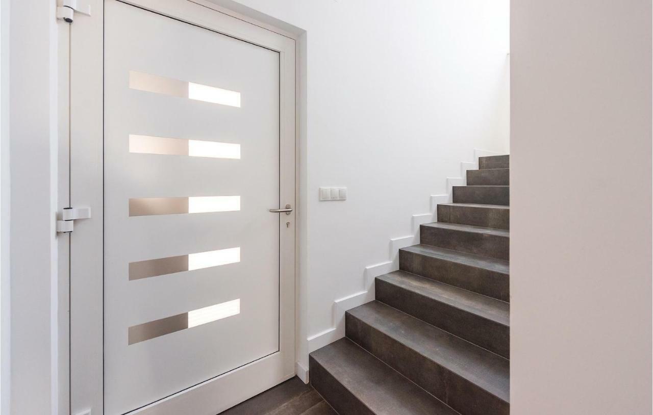Cozy Apartment In Brodarica With Wifi Exterior photo